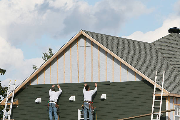 Professional Siding Contractor technician working in Laura, OH